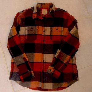 👕 AE Men’s flannel long sleeve button up shirt XL